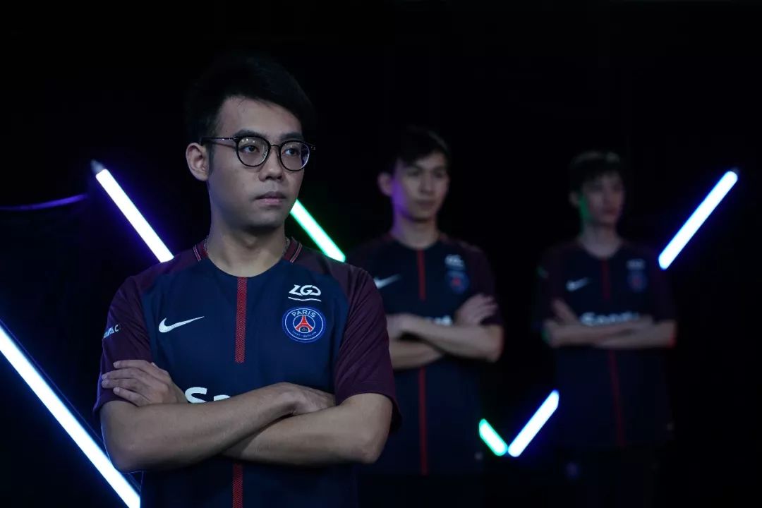 Upcomer更新LOL战队排行榜，RNG依旧榜首，后面9个队乱成一锅粥