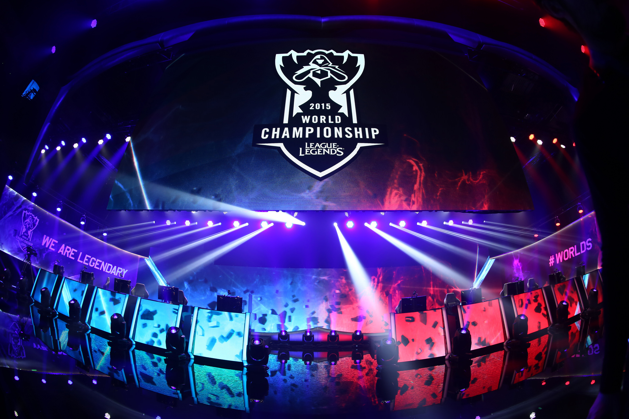 WBG赛后群访 Light：今天队伍发挥挺正常的，但也没什么好开心的