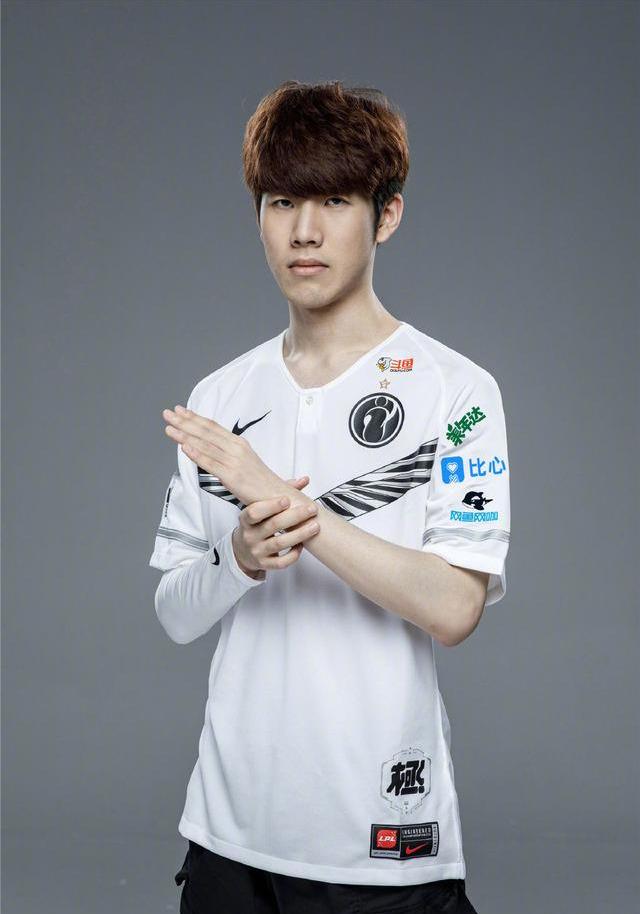 【战报】2025LPL春季赛季后赛FPX 3-0 RNG，FPX上中野发力RNG掉入败者组