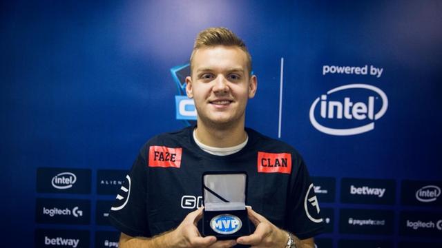 Natus Vincere 和 Vitality 晋级 2025 年 BLAST.tv 奥斯丁 Major 的季后赛