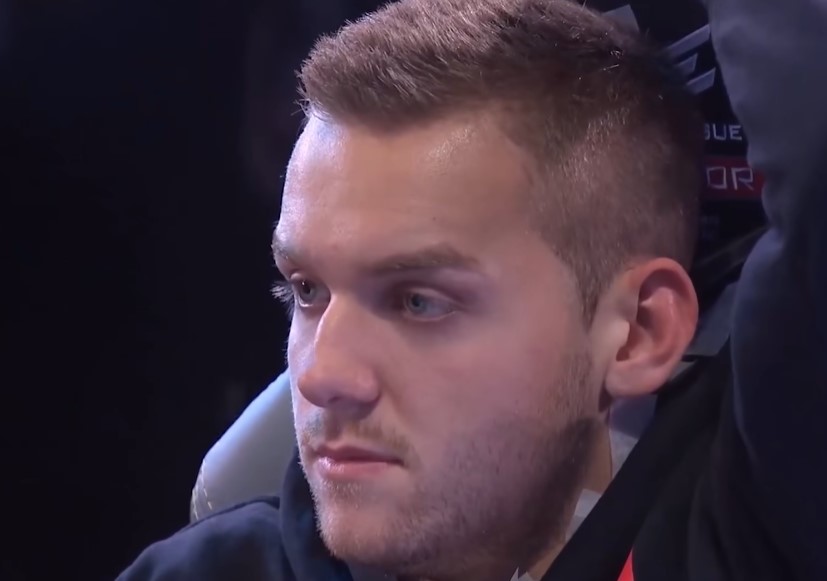 里程碑： Weibo Gaming 上单选手 Breathe 达到第500次 LPL 出场